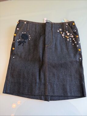Coach 1941 Denim Embroidered Dark Wash Skirt Metal Hearts & Grommets Size 2